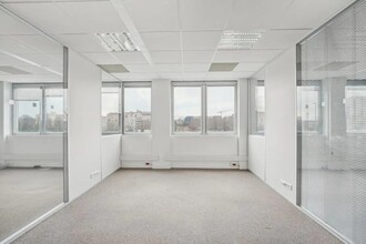 4 Avenue Laurent Cély, Asnières-sur-Seine à louer Photo intérieure– Image 1 sur 11