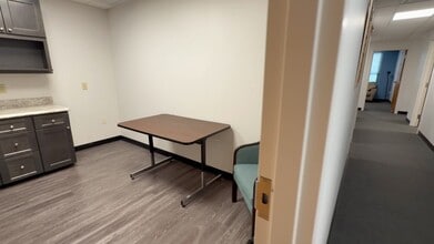 10475 Perry Hwy, Wexford, PA à louer - Vidéo sur l’annonce professionnelle 