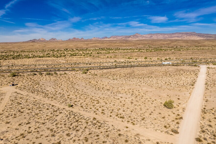 I40 & Frontage Rd, Yucca, AZ à vendre - Aérien – Image 2 sur 16