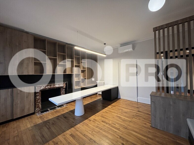 Bureau dans Montluçon à louer - Photo de l’immeuble – Image 3 sur 7