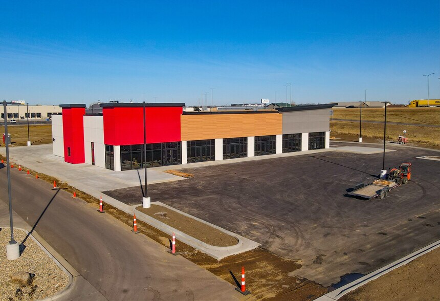 Venture Pl, Sioux Falls, SD à louer - Photo de l’immeuble – Image 3 sur 5
