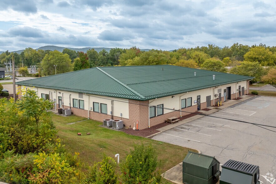20 Corporate Park Dr, Hopewell Junction, NY à louer - Photo de l’immeuble – Image 3 sur 4