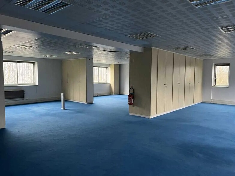 6 Square Isaac Newton, Montigny-le-Bretonneux à vendre - Photo intérieure – Image 3 sur 6