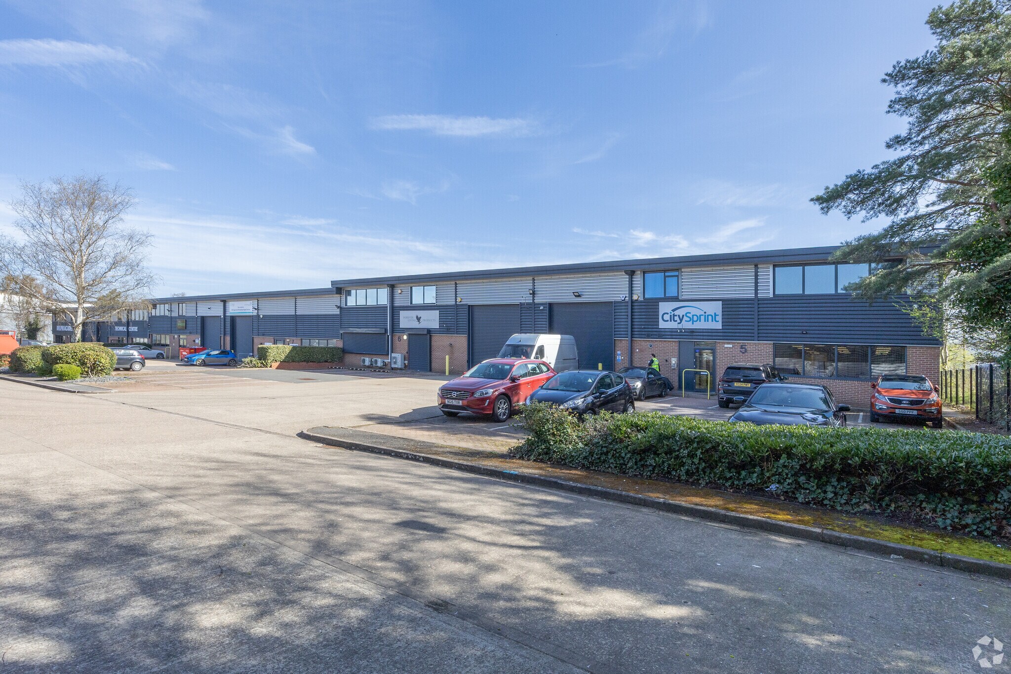 Spartan Close, Warwick à louer Photo principale– Image 1 sur 3