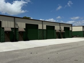 1620 State Ave, Holly Hill, FL à louer Photo de l’immeuble– Image 1 sur 1