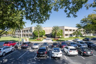 Plus de détails pour 7771 W Oakland Park Blvd, Fort Lauderdale, FL - Bureau à louer
