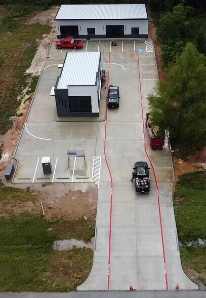 923 Honea Egypt rd, Magnolia, TX à louer - Photo de l’immeuble – Image 2 sur 5