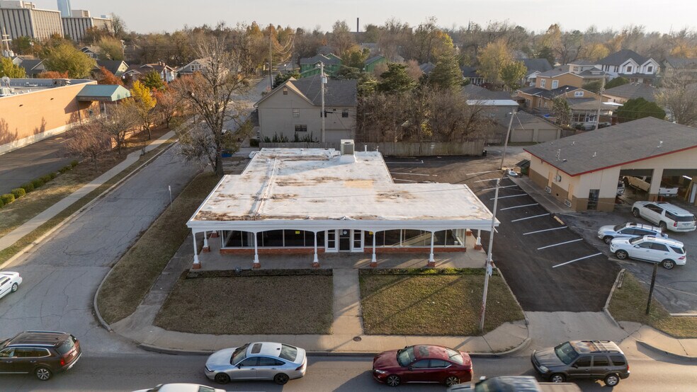 1304 NW 23rd St, Oklahoma City, OK à louer - Photo de l’immeuble – Image 2 sur 23