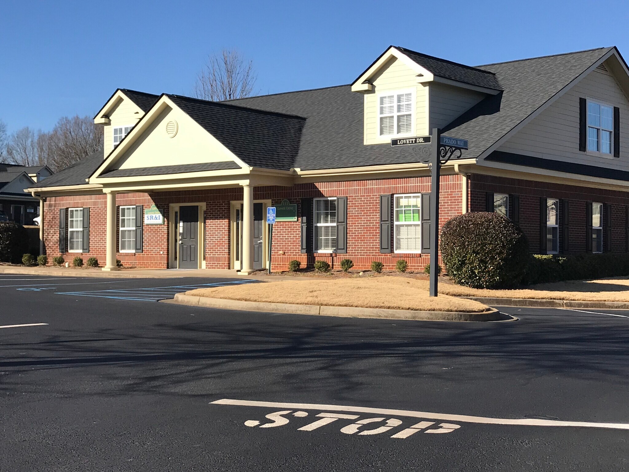 111 Lovett Dr, Greenville, SC à louer Photo principale– Image 1 sur 11