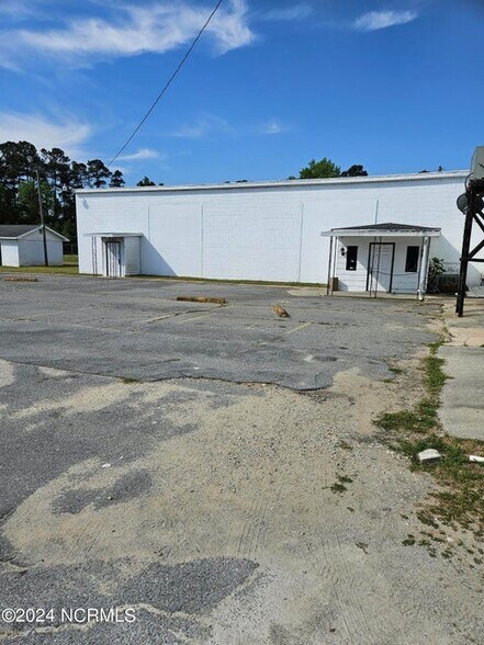 1375 Hwy 258 S, Kinston, NC à vendre - Photo de l’immeuble – Image 2 sur 4