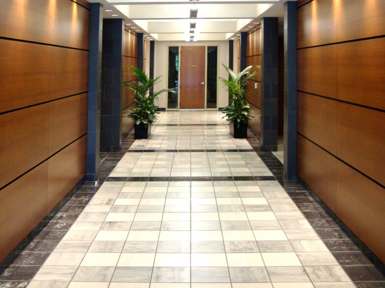 17300 Chenal Pky, Little Rock, AR à louer - Hall d’entrée – Image 2 sur 25