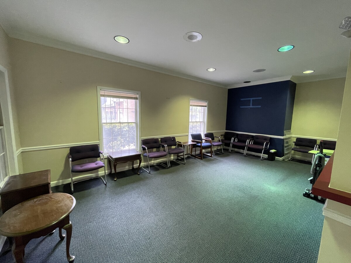 11355 Pembrooke Sq, Waldorf, MD 20603 - Lot 107 - - Photo intérieure - Image 1 of 8