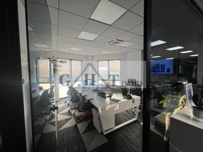 Industriel/Logistique dans Massy à vendre - Photo intérieure – Image 1 sur 12