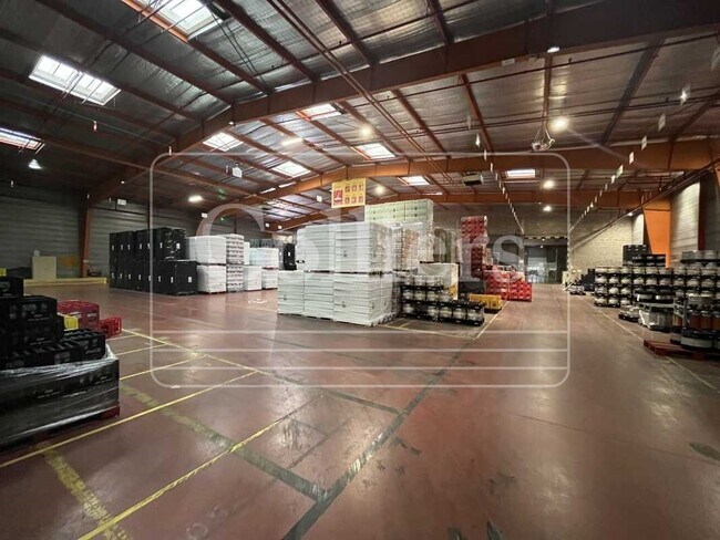 Plus de détails pour Industriel/Logistique à louer