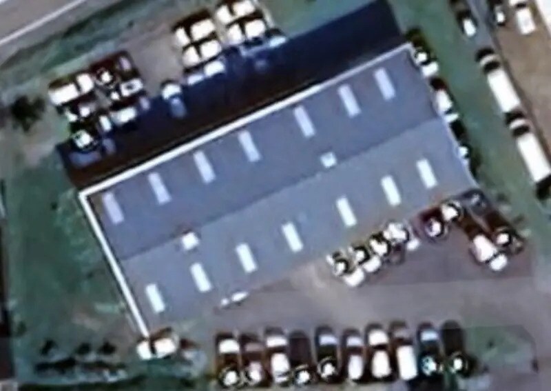 Local d'activités dans Saint-Aubin-du-Cormier à vendre - Photo de l’immeuble – Image 3 sur 6