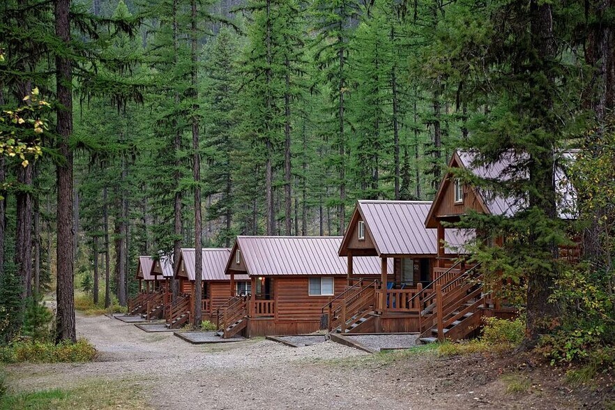 290 Izaak Walton Inn Rd, Essex, MT à vendre - Photo de l’immeuble – Image 2 sur 21
