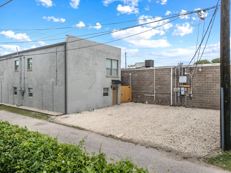1010 27th st, Galveston, TX à vendre - Photo de l’immeuble – Image 2 sur 16