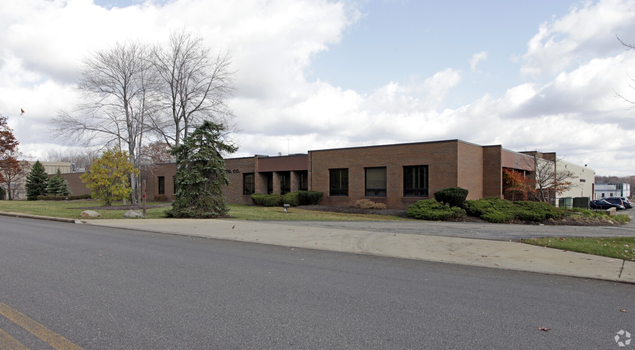 1665 Enterprise Pky, Twinsburg, OH à louer Photo principale– Image 1 sur 20