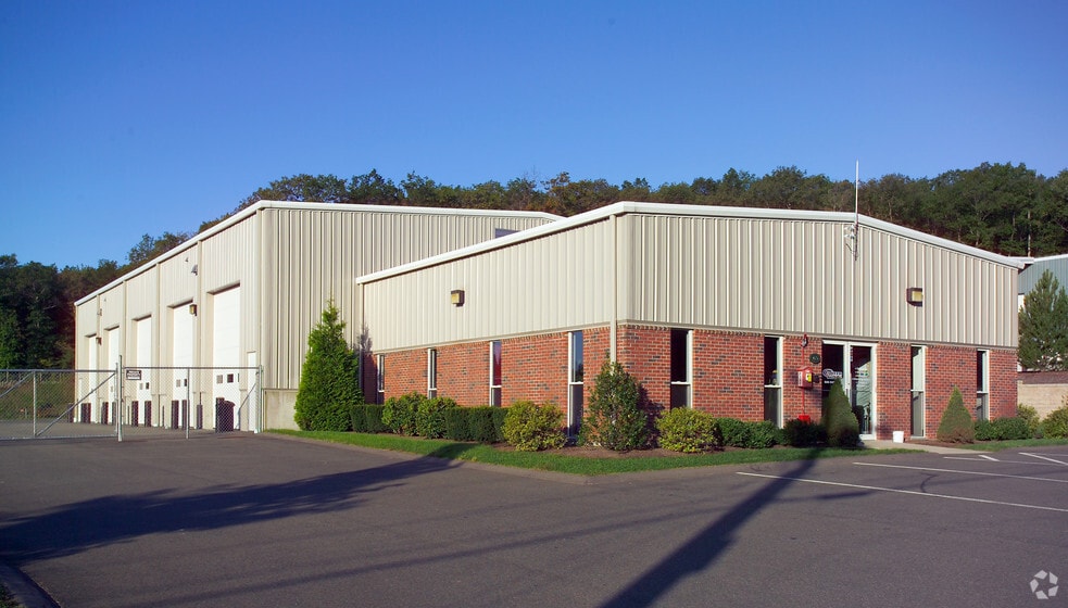 69 E Belcher Rd, Foxborough, MA à louer - Photo de l’immeuble – Image 2 sur 9