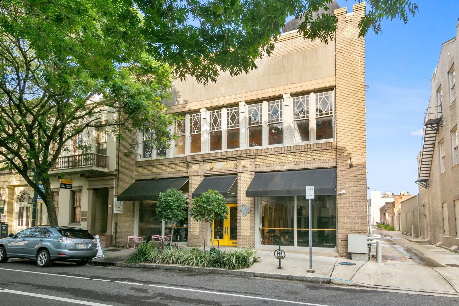 821 Baronne St, New Orleans, LA à louer Photo principale– Image 1 sur 20