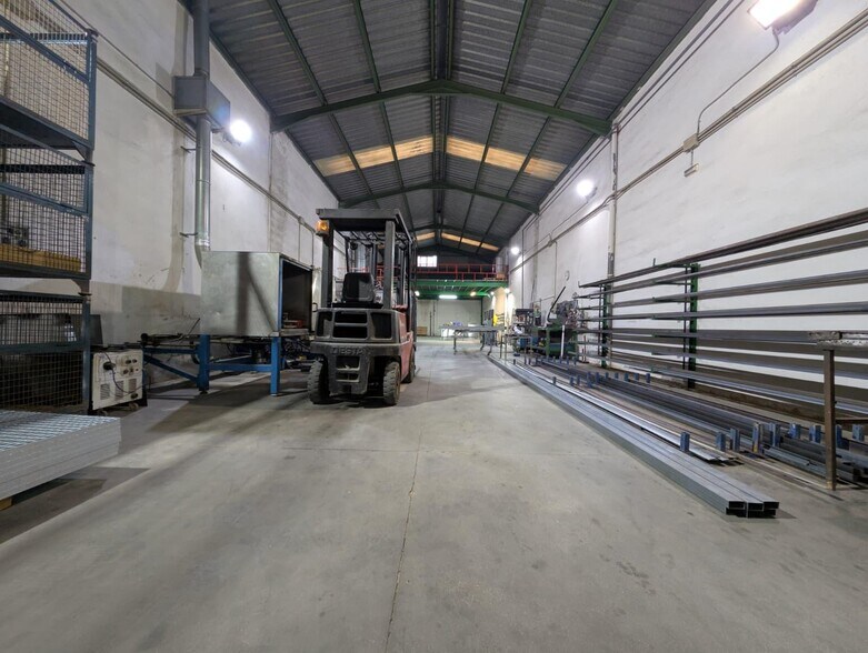 Industriel/Logistique dans Catarroja, Valencia à vendre - Photo principale – Image 1 sur 30
