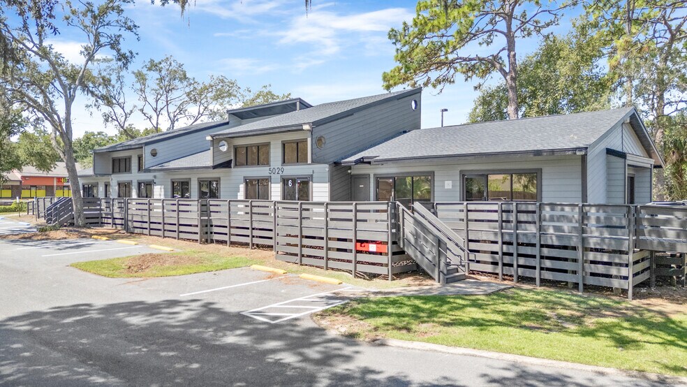 5037 North Ln, Orlando, FL à louer - Photo de l’immeuble – Image 2 sur 12