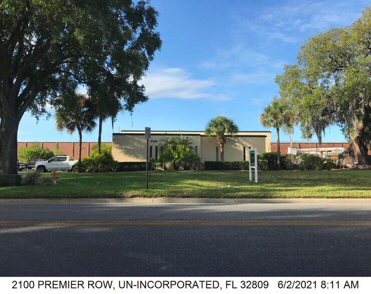 2100 Premier Row, Orlando, FL à louer - Photo de l’immeuble – Image 1 sur 10
