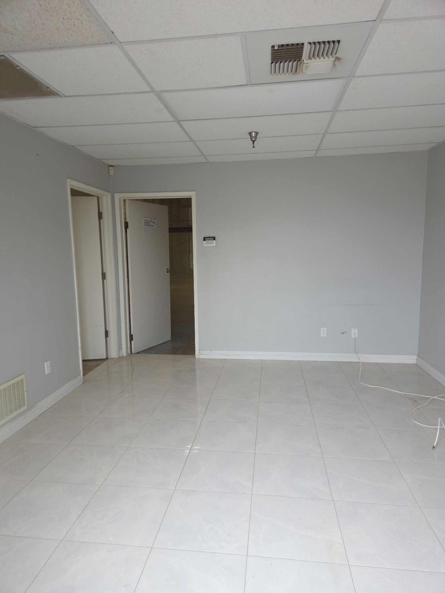 5501 Aldrin Ct, Bakersfield, CA à louer Photo intérieure– Image 1 sur 4