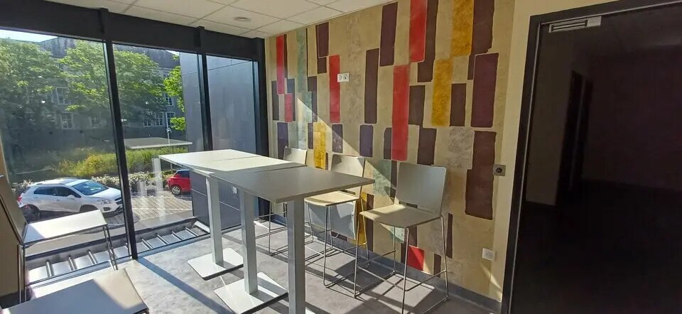 Bureau dans BRETTEVILLE-SUR-ODON à louer - Photo de l’immeuble – Image 3 sur 11