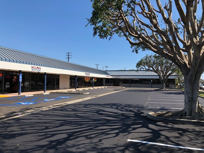 900-980 S A St, Oxnard, CA à louer - Photo de l’immeuble – Image 2 sur 5