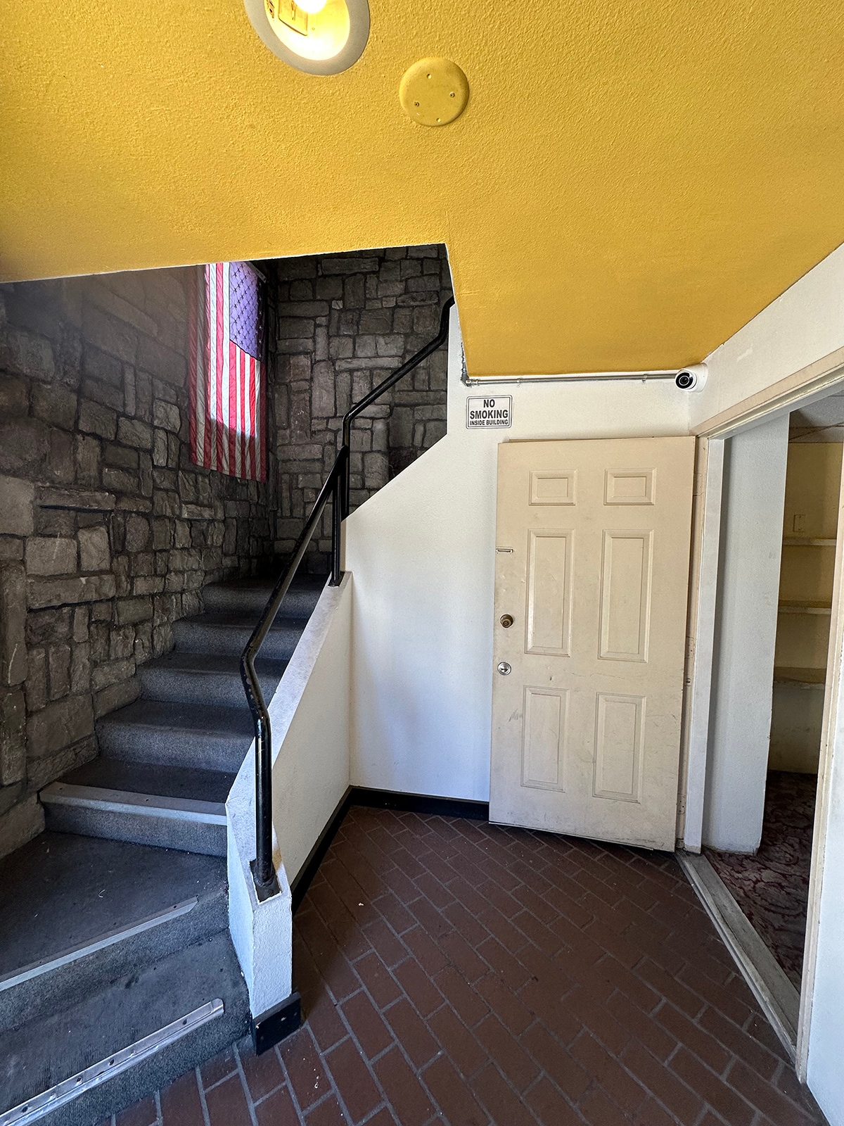 23182 Orange Ave, Lake Forest, CA à louer Photo intérieure– Image 1 sur 4