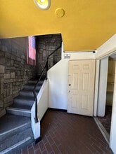 23182 Orange Ave, Lake Forest, CA à louer Photo intérieure– Image 1 sur 4