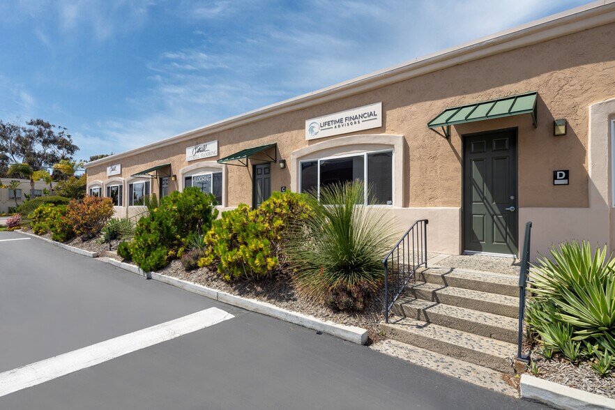 Rincon Plaza portefeuille de 4 biens à vendre sur LoopNet.fr - Photo de l’immeuble – Image 3 sur 10