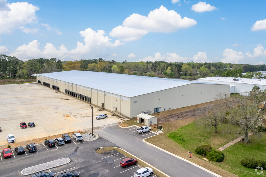 175 Orr Ave, Opelika, AL à louer - Photo de l’immeuble – Image 2 sur 12