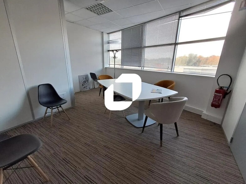 41 Rue Simon Vollant, Lambersart à louer - Photo de l’immeuble – Image 2 sur 9