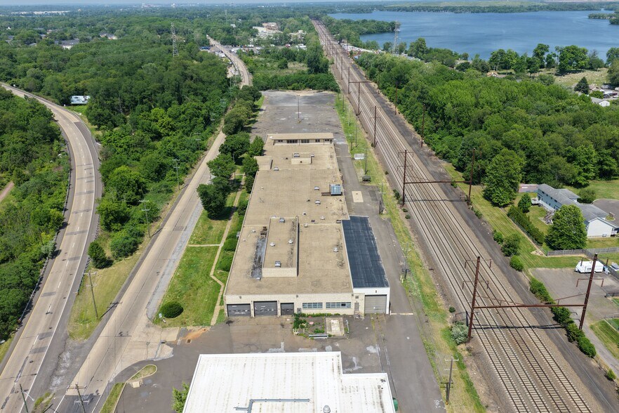 8400 Rt 13, Levittown, PA à vendre - Photo de l’immeuble – Image 2 sur 12