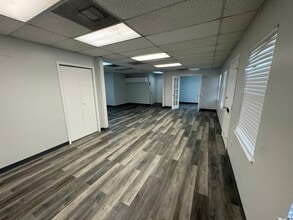 550 Balmoral Cir N, Jacksonville, FL à louer Photo intérieure– Image 2 sur 8
