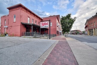 Plus de détails pour 47 W Main St, Geneva, OH - Local commercial à vendre