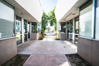 Plus de détails pour 816 W Yosemite Ave, Madera, CA - Bureau/Médical à louer