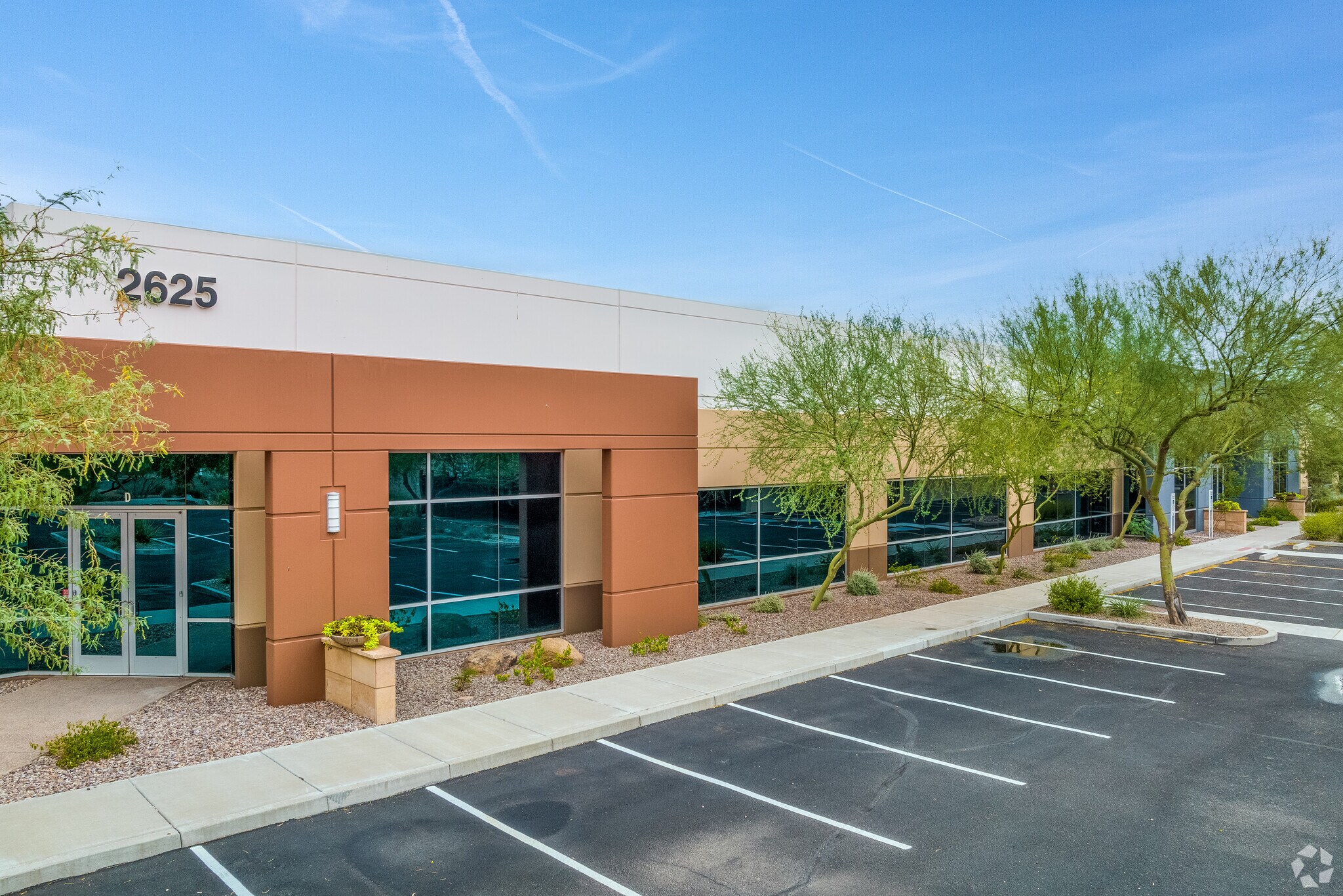 2625 W Grandview Rd, Phoenix, AZ à louer Photo de l’immeuble– Image 1 sur 15