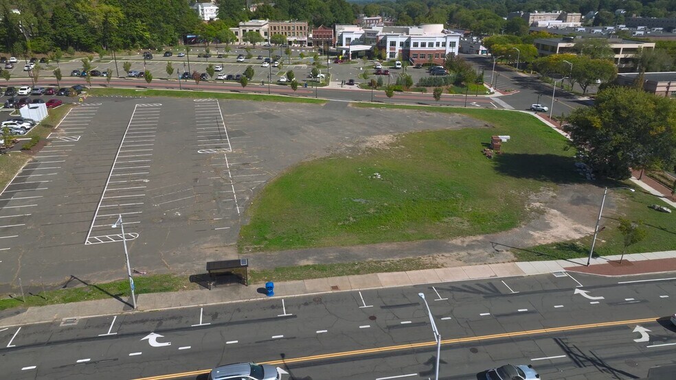 Map 30 Lot 3 North Main Street/Hope Street, Bristol, CT à vendre - Vidéo sur l’annonce professionnelle – Image 2 sur 2