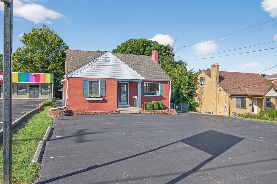 5709 Cheviot Rd, White Oak, OH à vendre - Photo de l’immeuble – Image 2 sur 50