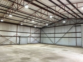 Plus de détails pour 3720 State 71 East Hwy, La Grange, TX - Local d'activités à louer