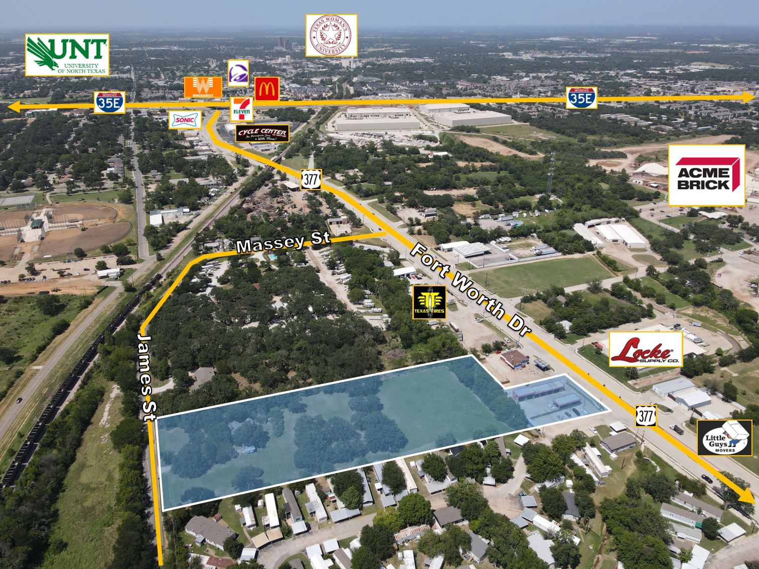 1920 Fort Worth Dr, Denton, TX à vendre Photo de l’immeuble– Image 1 sur 2