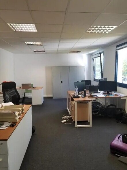 Bureau dans Hérouville-Saint-Clair à louer - Photo de l’immeuble – Image 1 sur 4