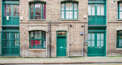 1-4 Christina St, Londres à louer Photo de l’immeuble– Image 1 sur 6