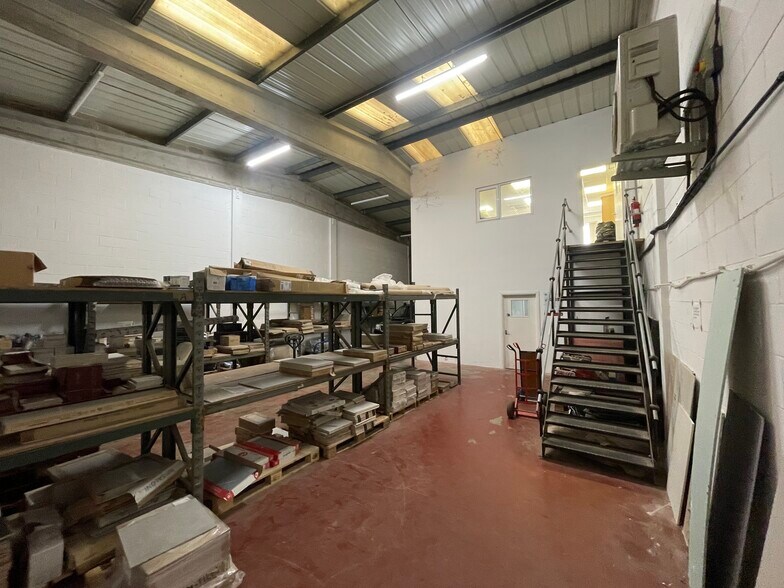 Christen Way, Maidstone à vendre - Photo de l’immeuble – Image 2 sur 4