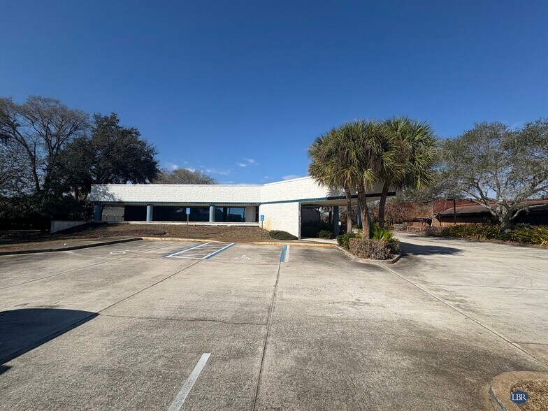 1099 Florida Ave S, Rockledge, FL à vendre - Photo de l’immeuble – Image 2 sur 9