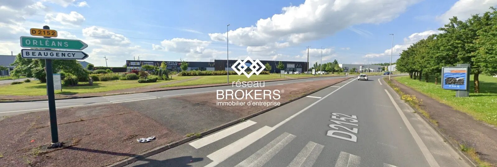 Local commercial dans Tavers à louer Aérien– Image 1 sur 3