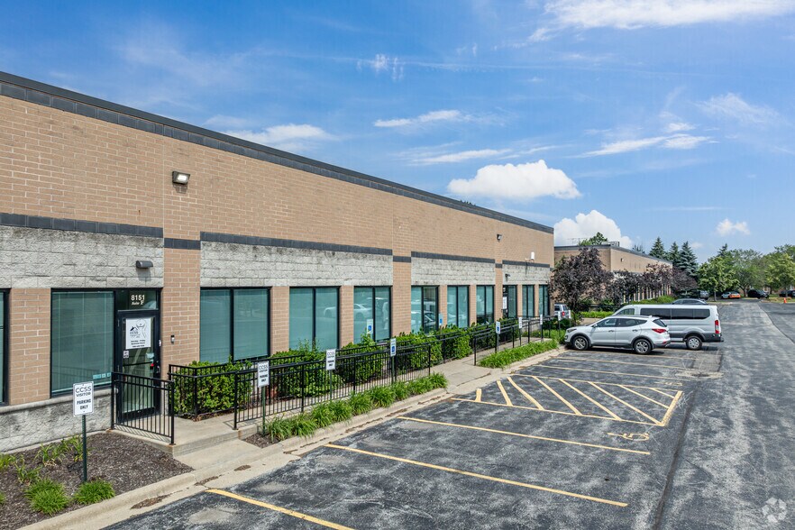 8151 W 183rd St, Tinley Park, IL à vendre - Photo de l’immeuble – Image 3 sur 8
